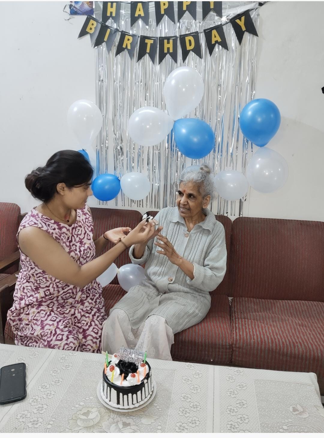 Senocare caregiver providing palliative care at home for a cancer patient